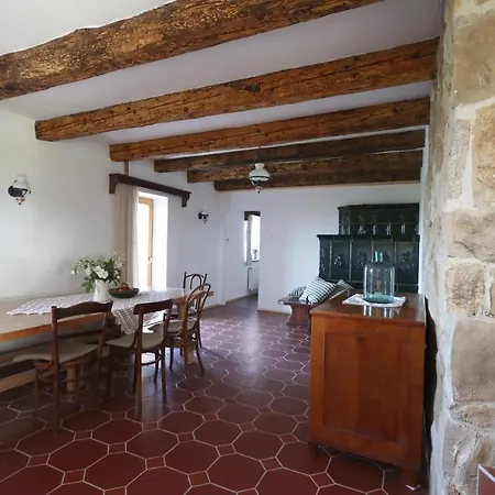 Hiska Pod Klumpo Nyaraló *